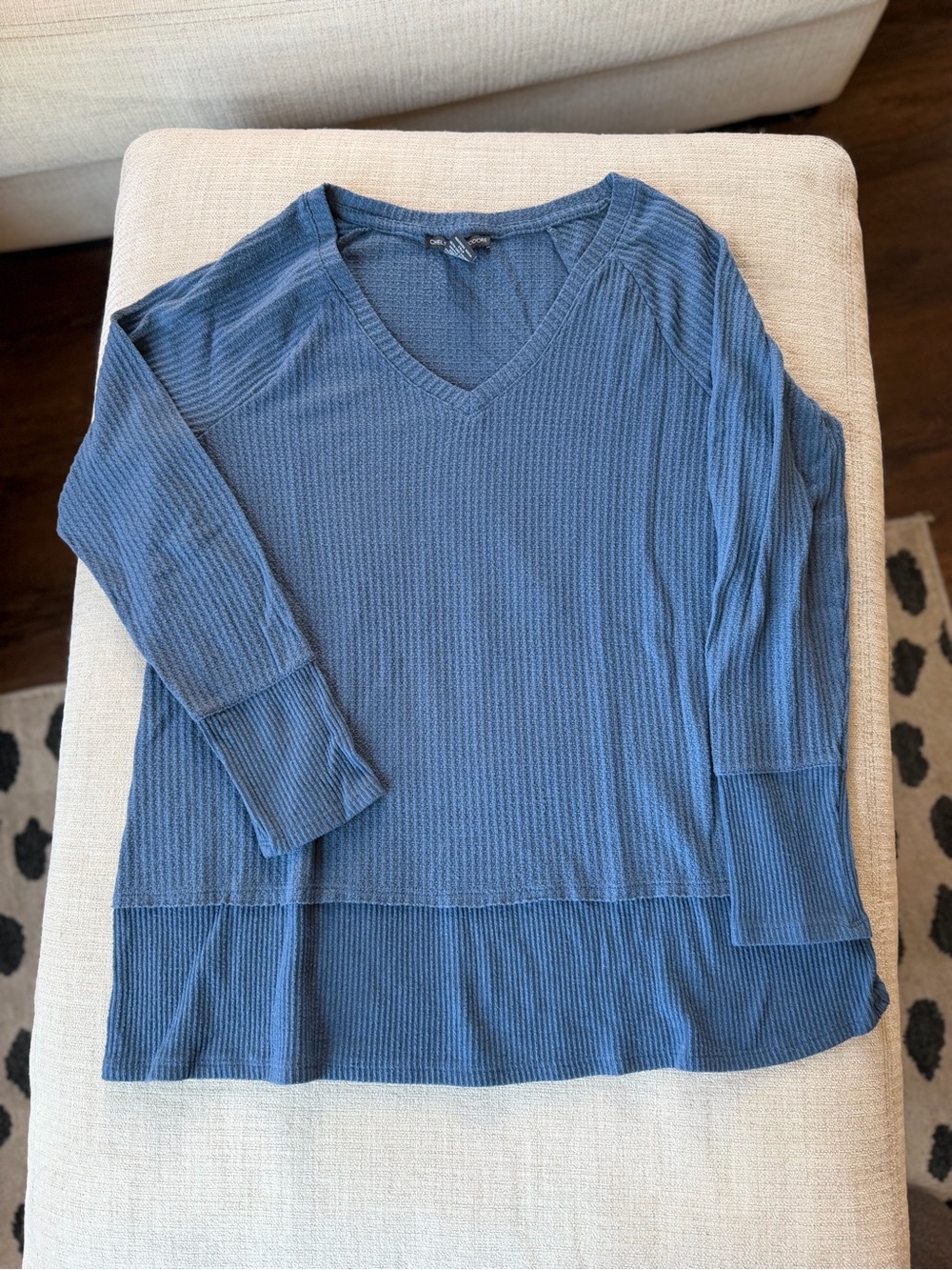 Chelsea & Theodore Blue Waffle Knit V-Neck Sweater
